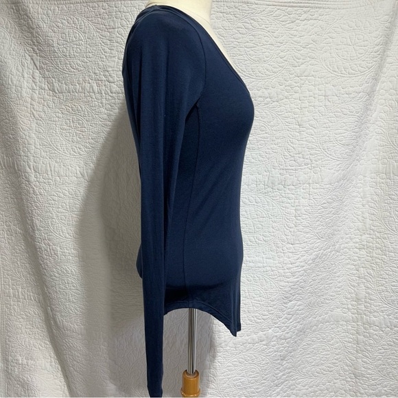 Kit and Ace Round Neck Long Sleeve Cashmere Blend Top, Size 4 - Picture 5 of 10